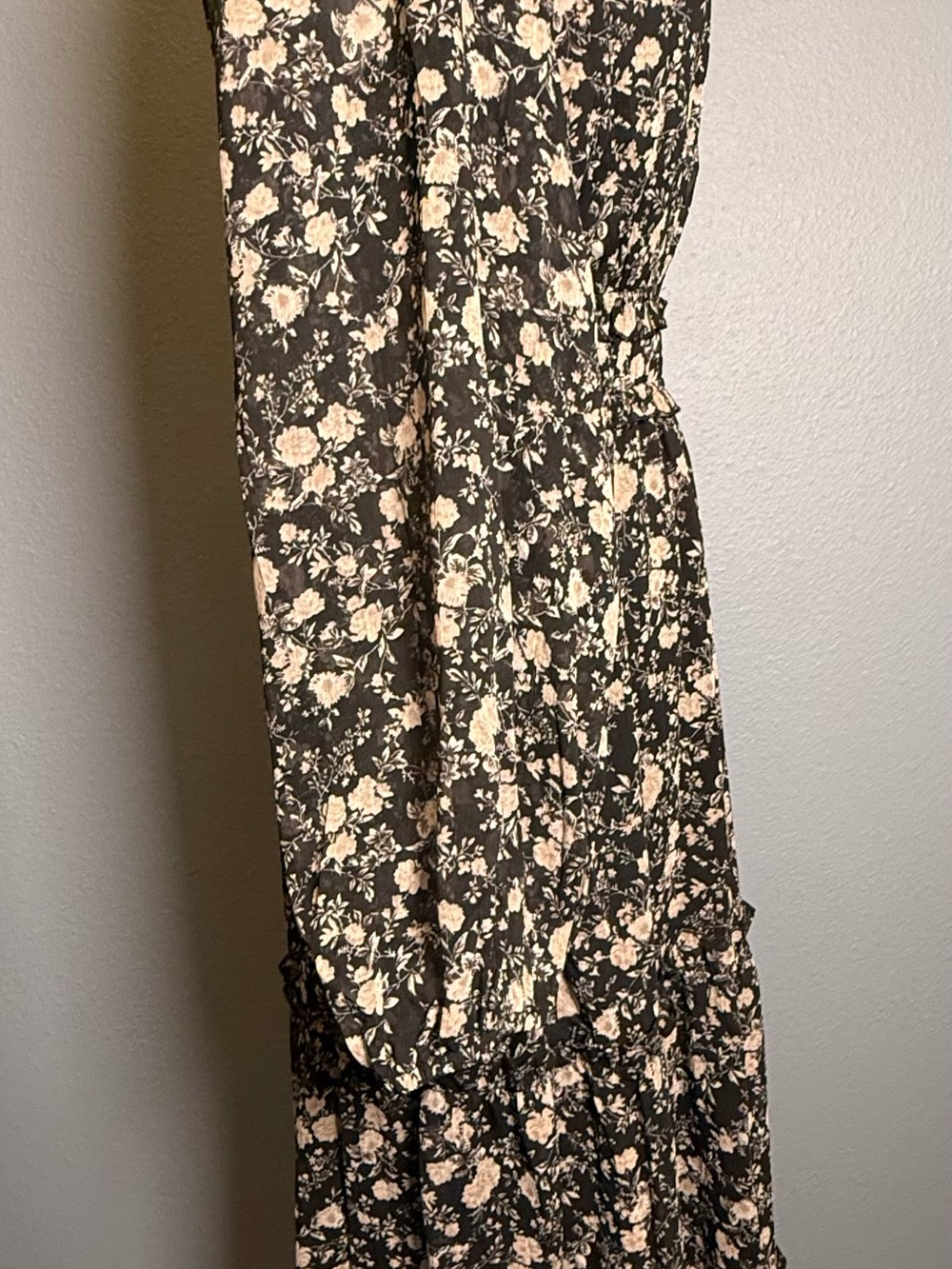 Floral Tiered Long Sleeve Maxi Dress in Black and Cream - Picture 2 of 10